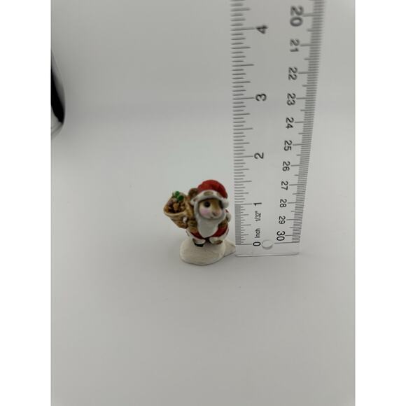 Wee Forest Folk "Santa Mouse" M-043 AP 1980 Mouse with Toy Bag Retired - Picture 7 of 8